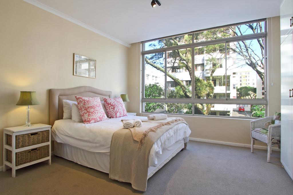 Berkeley Square Apartment เคปทาวน์ ภายนอก รูปภาพ