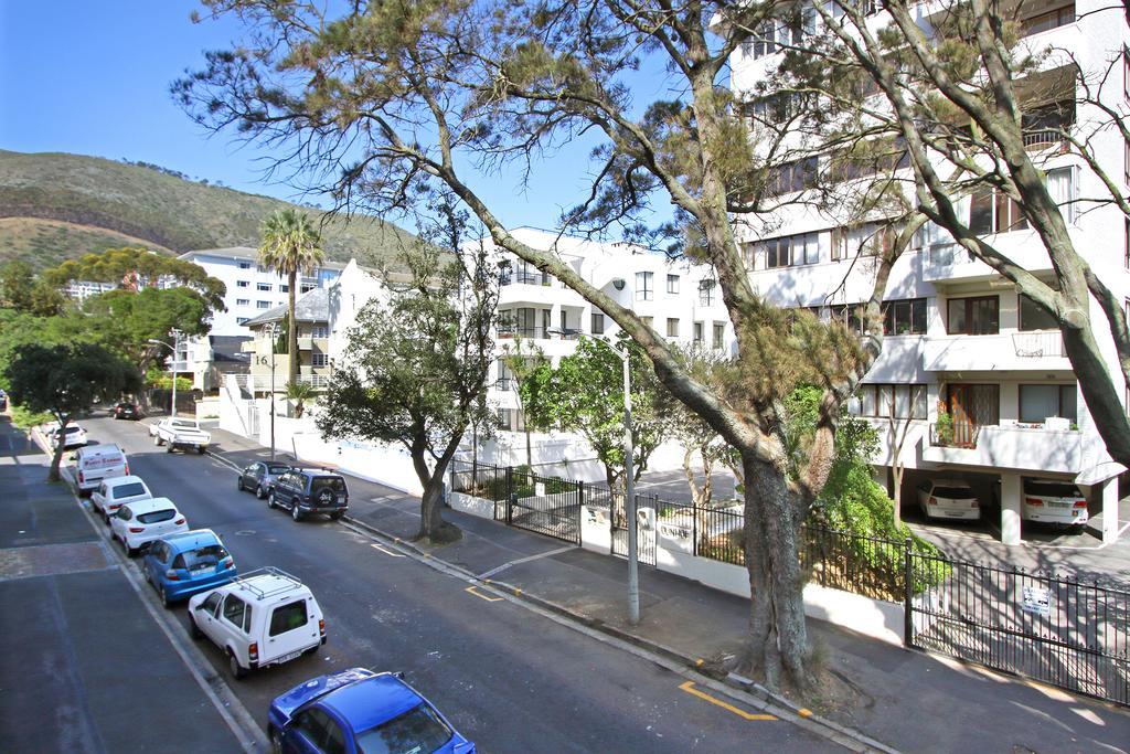 Berkeley Square Apartment เคปทาวน์ ภายนอก รูปภาพ